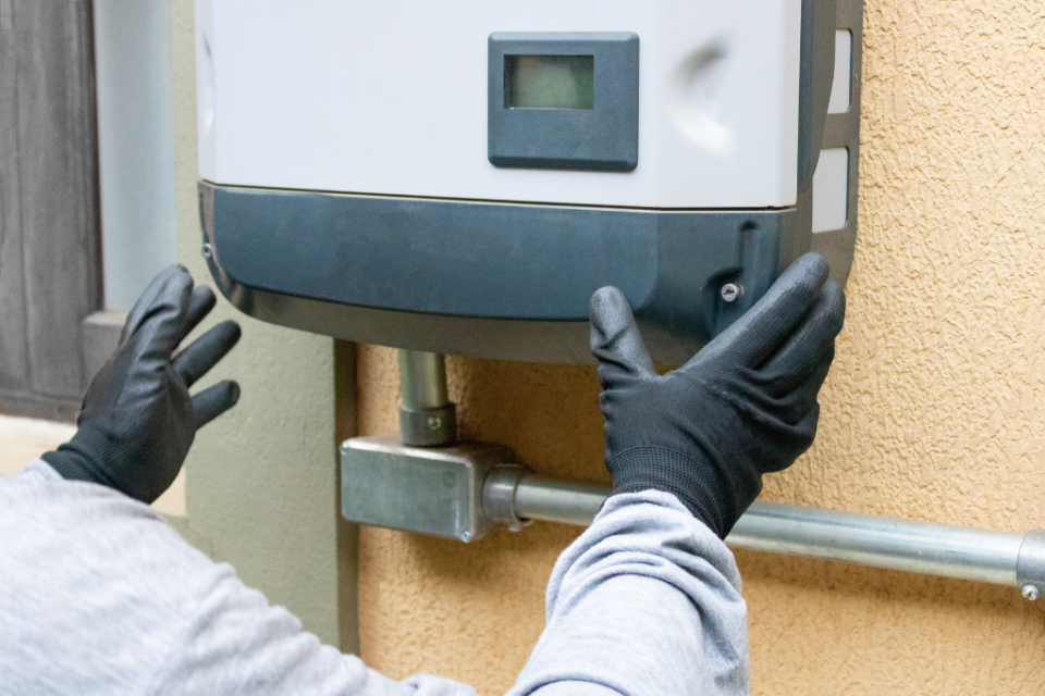 Installazione di un inverter per fotovoltaico